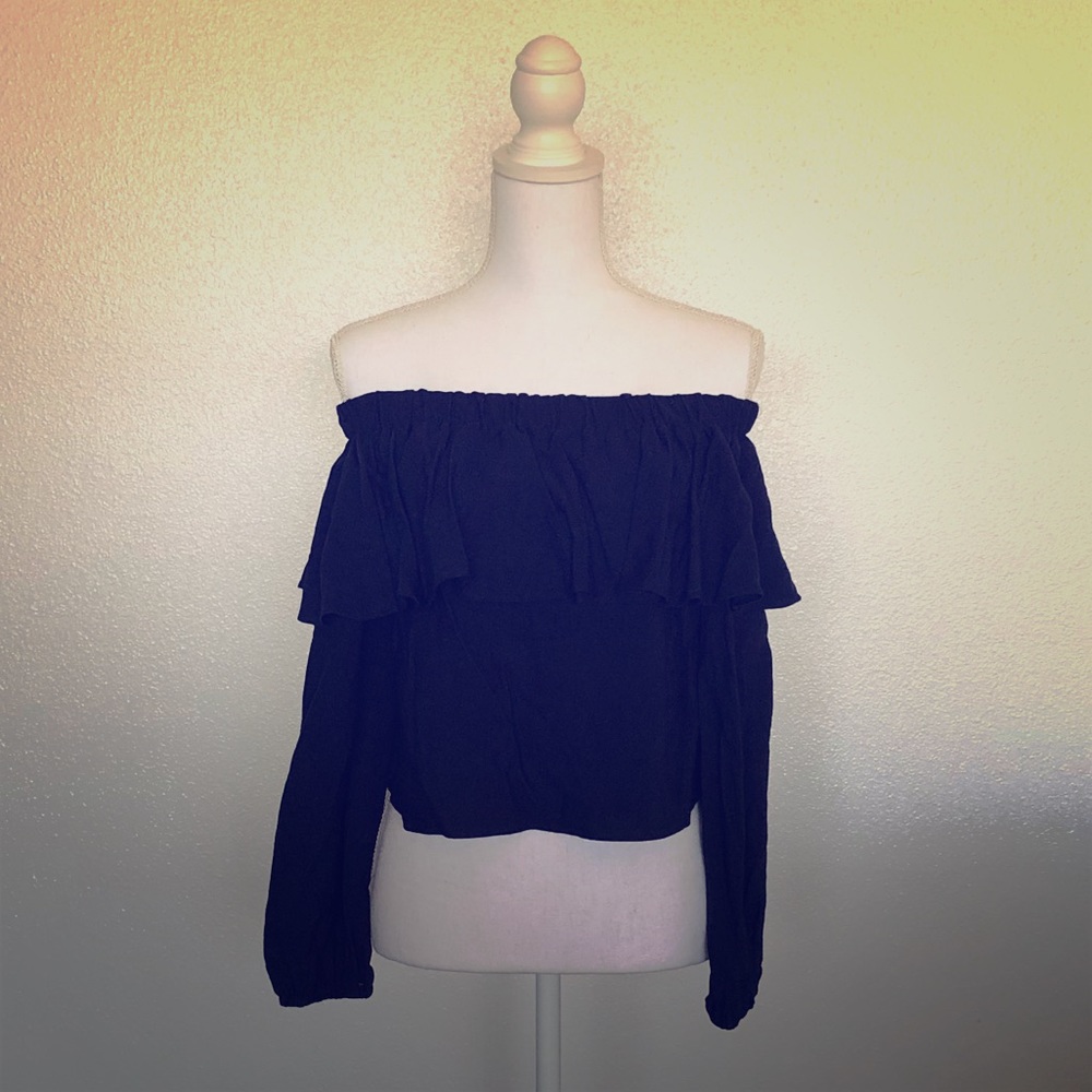 The Fifth Label Off the Shoulder Crop Top in Navy